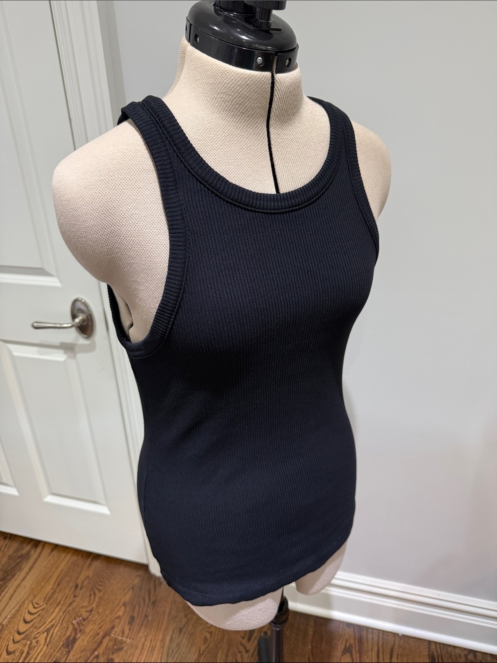 AGOLDE Black Ribbed Poppy Tank Top Sleeveless M - Picture 3 of 6